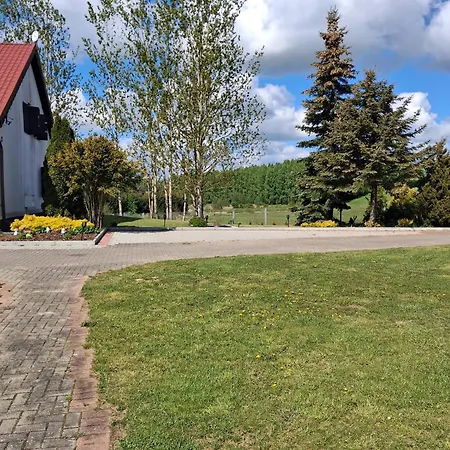 Dom Na Zaciszu 度假居 Biesowko